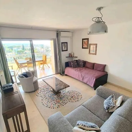 Daire Spacieux F2 Climatise Vue Mer, Piscine Et Parking *